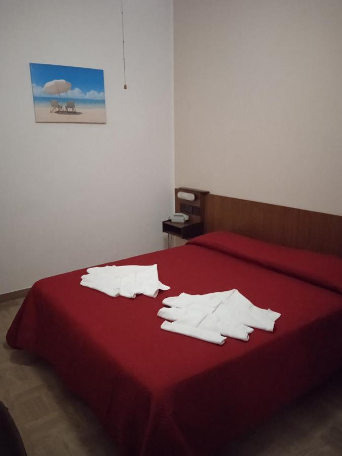 Hotel Luca ريميني المظهر الخارجي الصورة