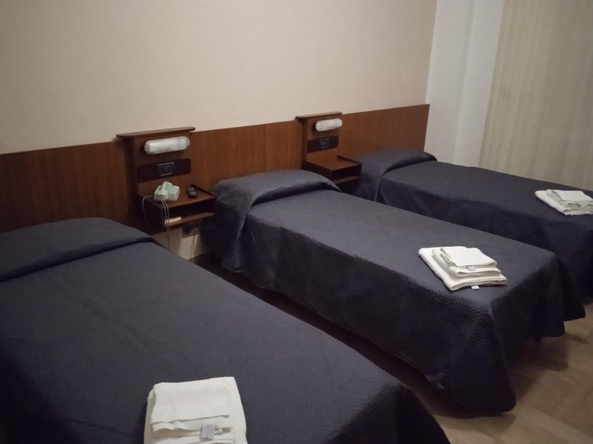 Hotel Luca ريميني المظهر الخارجي الصورة