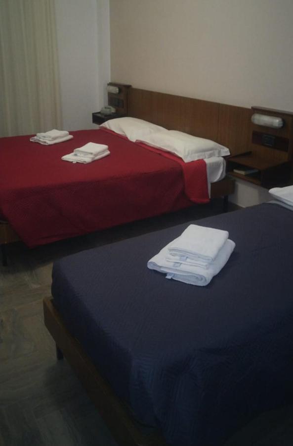 Hotel Luca ريميني المظهر الخارجي الصورة