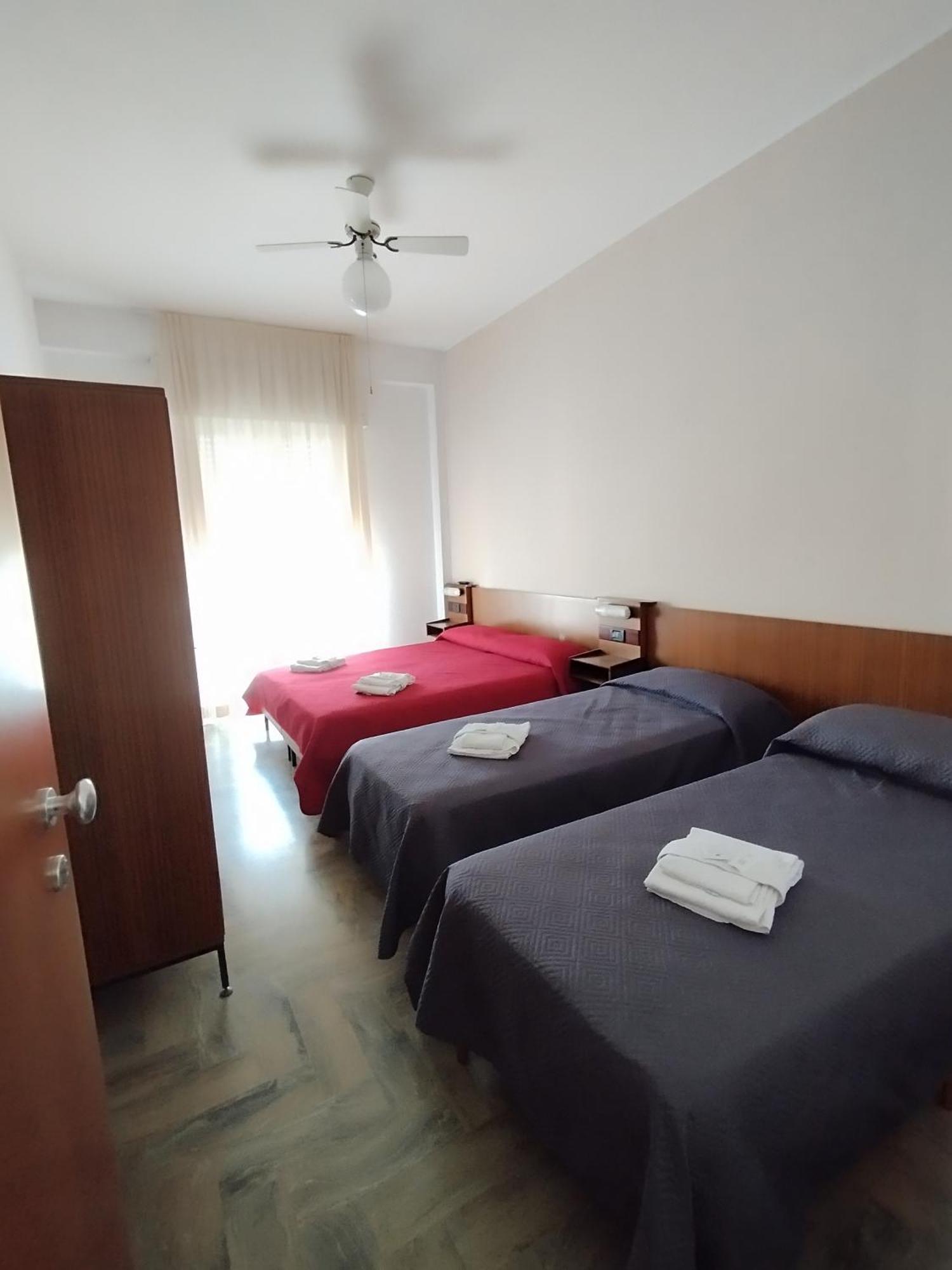 Hotel Luca ريميني المظهر الخارجي الصورة