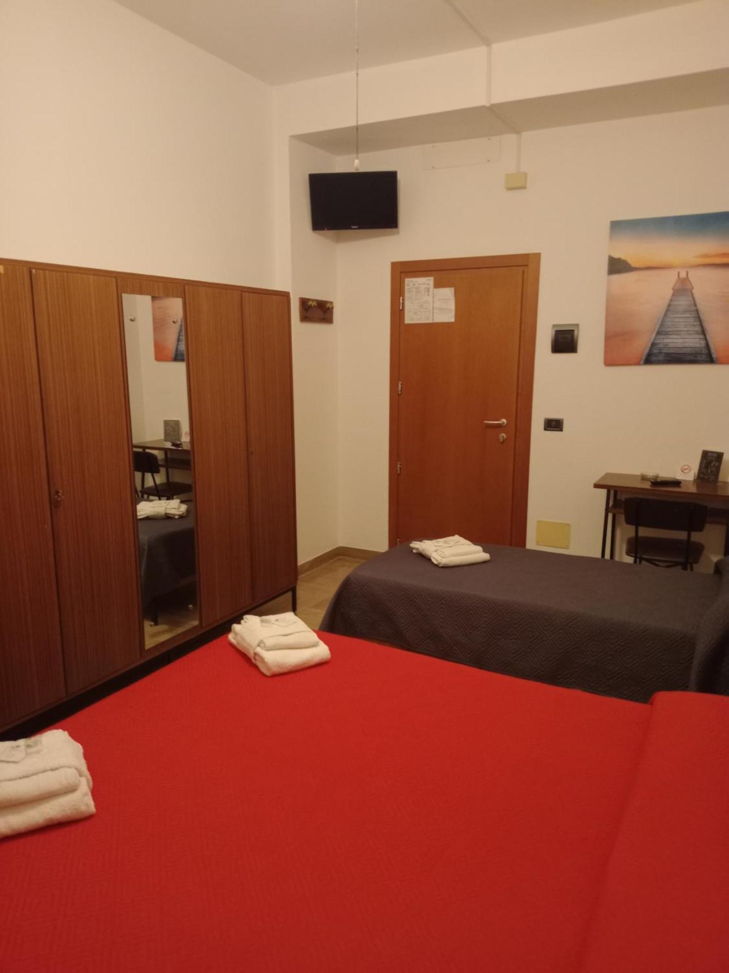 Hotel Luca ريميني المظهر الخارجي الصورة