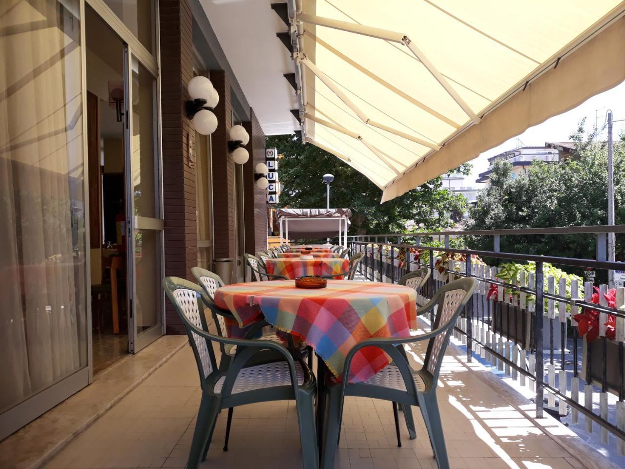 Hotel Luca ريميني المظهر الخارجي الصورة
