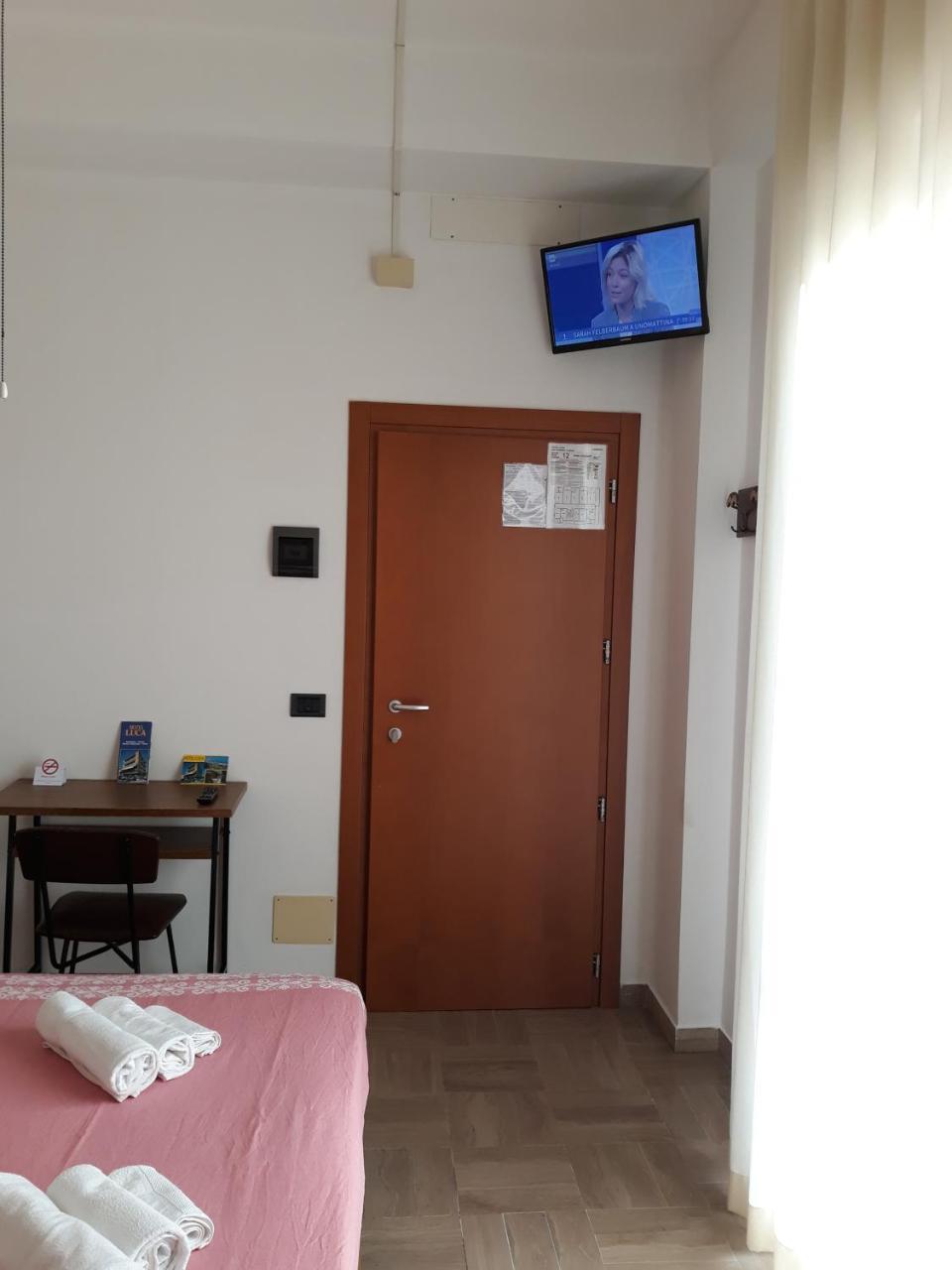 Hotel Luca ريميني المظهر الخارجي الصورة