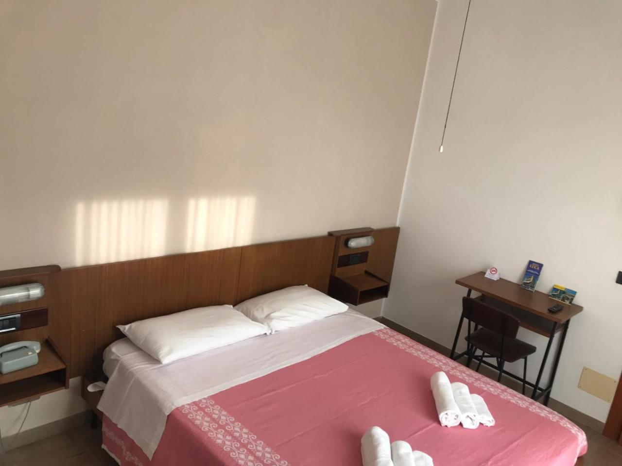 Hotel Luca ريميني المظهر الخارجي الصورة